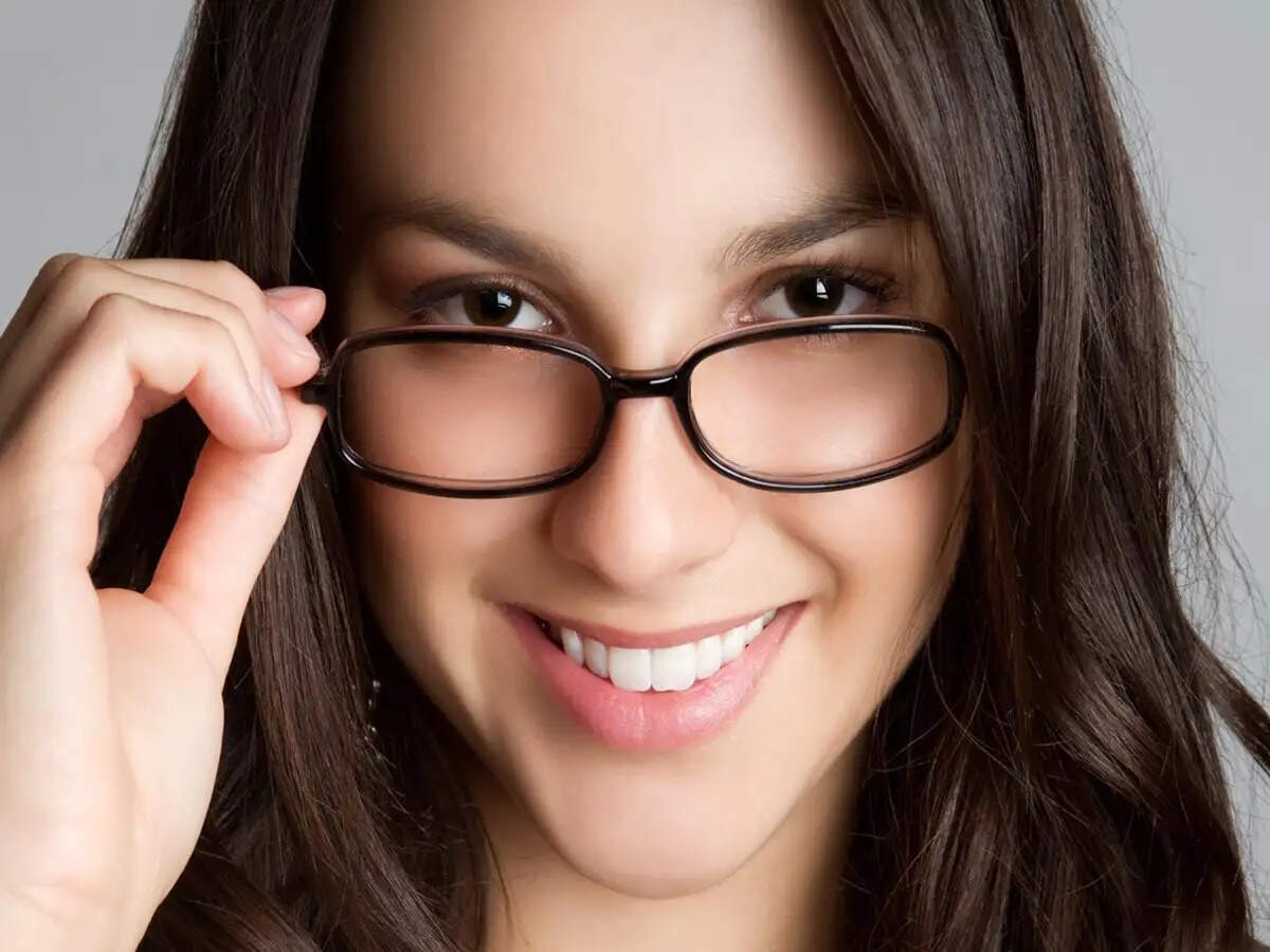 Essential Guidelines for Selecting the Perfect Glasses
