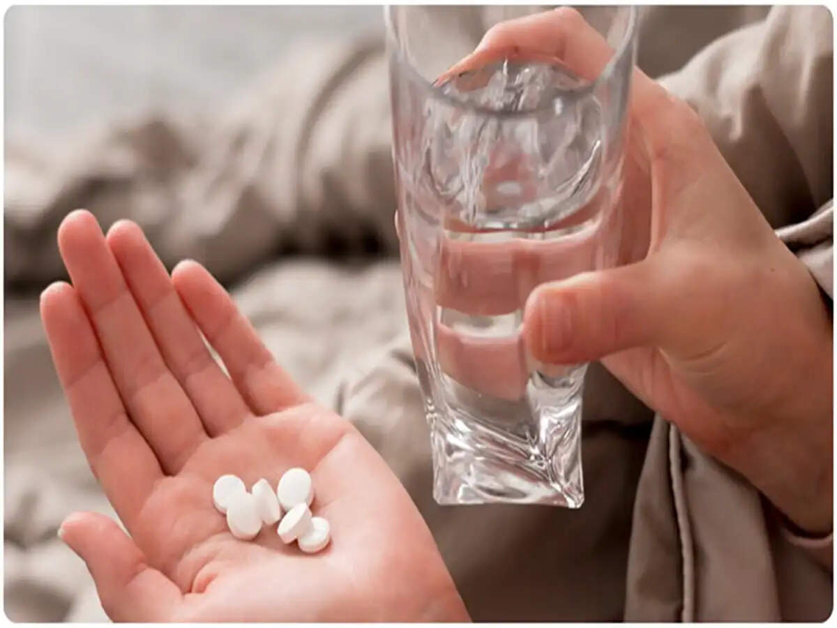 Understanding Dengue Risks and Safe Medication Practices During Monsoon