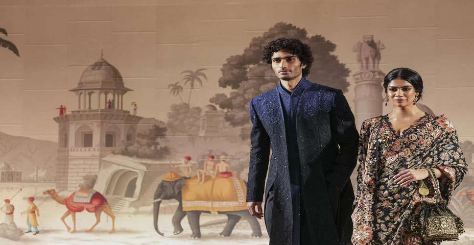 Tarun Tahiliani Celebrates 30 Years in Fashion with Stunning ICW 2025 Showcase