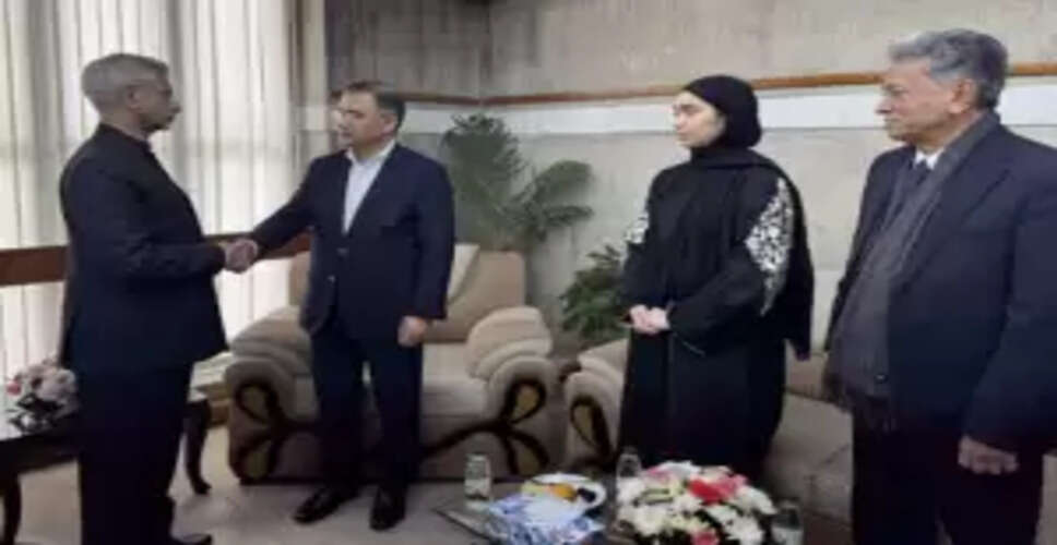 India's External Affairs Minister Expresses Condolences in Dhaka: A Tribute to Khaleda Zia