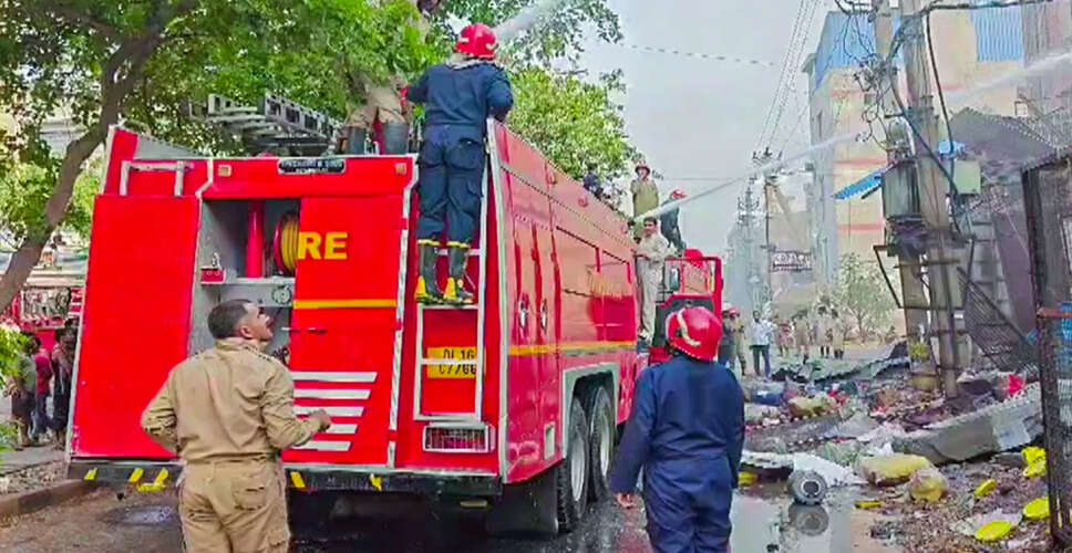 Multiple Fire Incidents Reported in Delhi, Investigation Underway