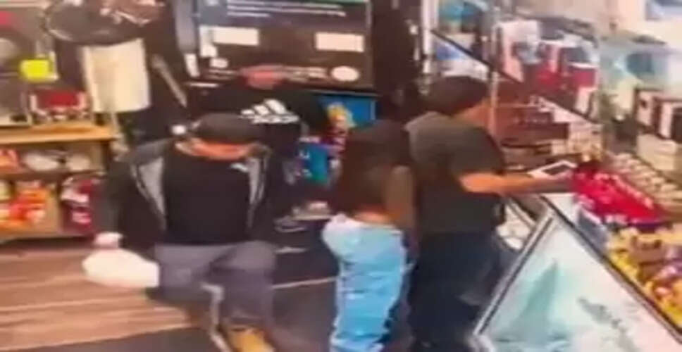 Shocking Viral Video: Boyfriend's Bold Reaction to Harassment in Grocery Store