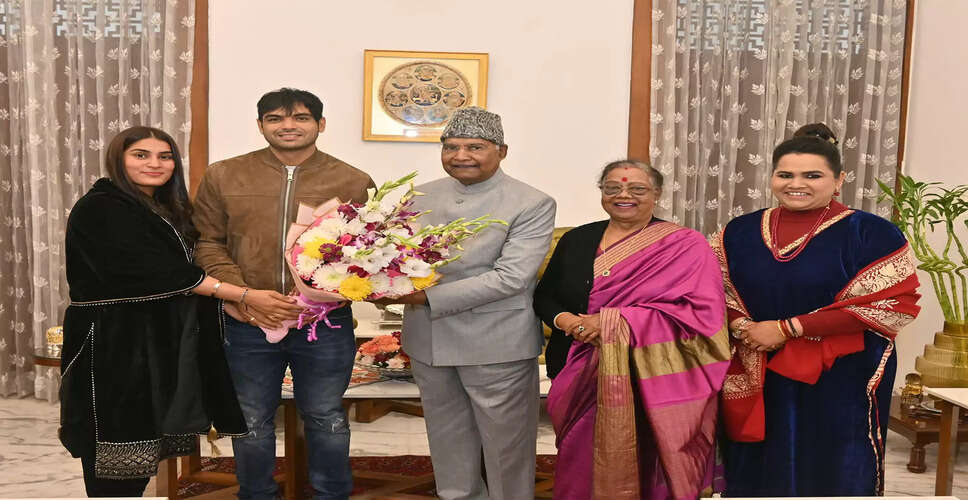 Neeraj Chopra and Wife Visit Former President Ram Nath Kovind