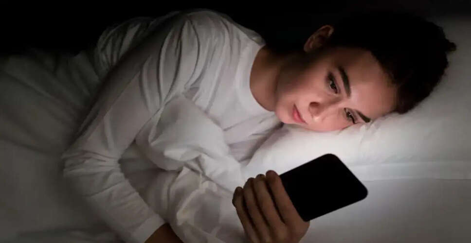 Embrace Digital Sunset for Better Sleep and Well-Being