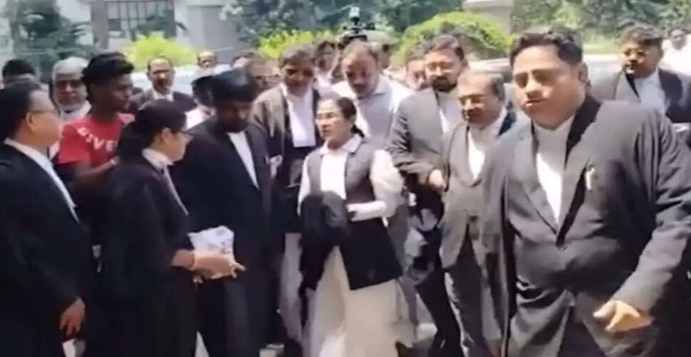 Mamata Banerjee Appears in Court Amid Political Turmoil in West Bengal