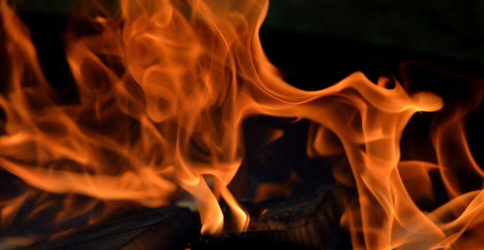 Tragic Fire Claims Two Lives in Delhi's Vasant Vihar Shelter