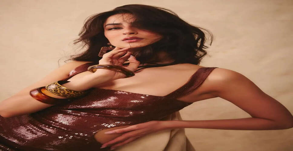 Palak Tiwari Dazzles Fans with Stunning New Photos