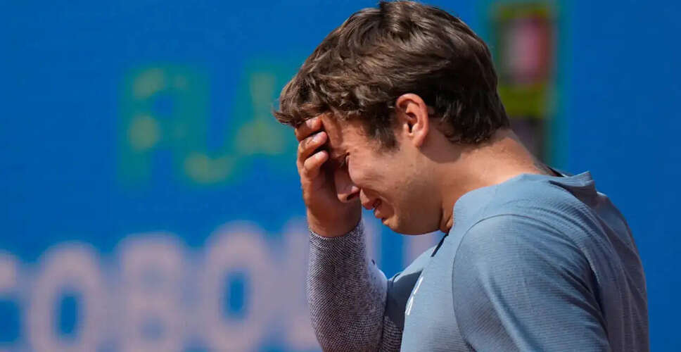 Flavio Cobolli Triumphs Over Alexander Zverev in Heartfelt ATP Munich Semifinal