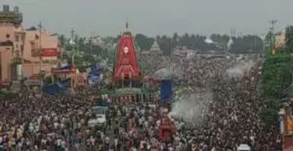 Experience the Vibrant Chariot Festival and Cultural Performances in Puri and Bhubaneswar!