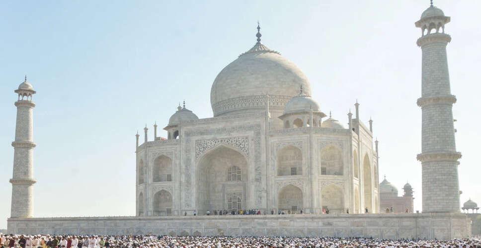 Taj Mahal's Dome Faces Repairs After Water Leak Discovery