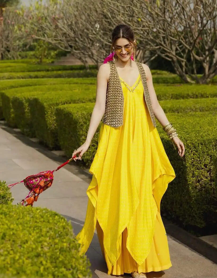 Summer Fashion Trends: Celebrities Shine in Yellow