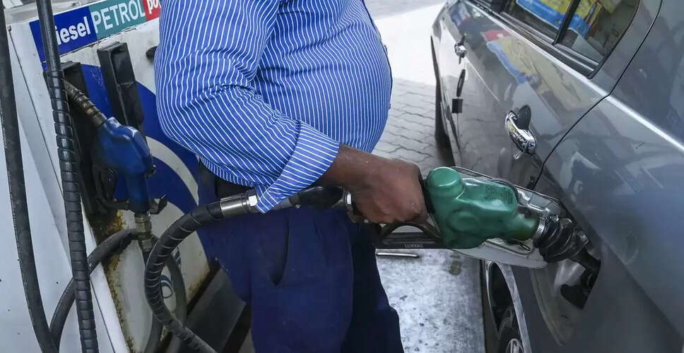 Delhi Delays Fuel Ban for Old Vehicles Amid Public Concerns