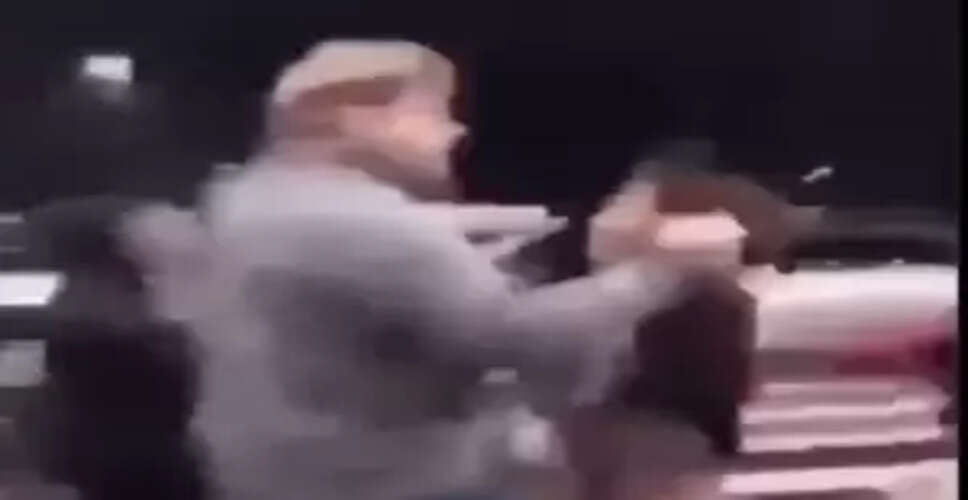 Shocking Mall Brawl: Man Assaults Teen Girls in Viral Video