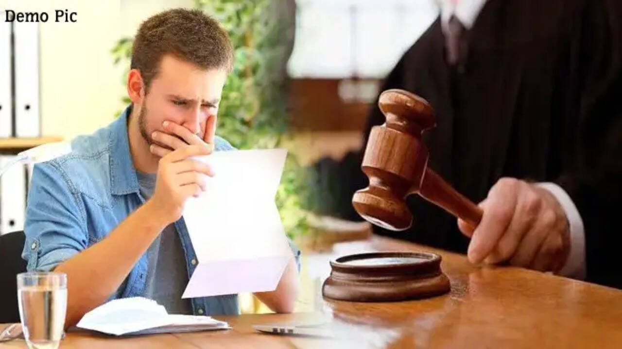 Father Sentenced for Reading Son's Private Letter Without Consent