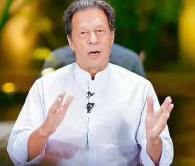 Imran calls for fresh protests against appointment of caretaker CM in Punjab