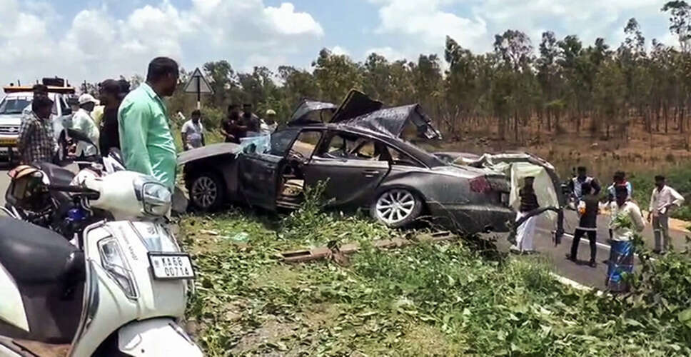 Tragic Car Accident in Hardoi Claims Five Lives