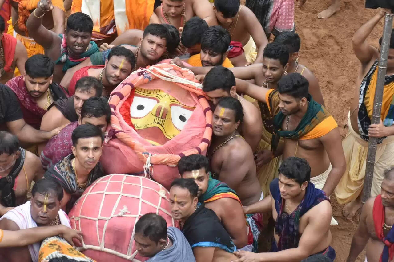 Experience the Vibrant Bahuda Yatra: Chariot Processions in Puri and Beyond
