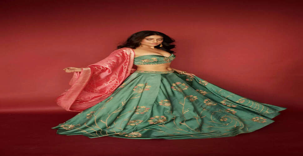 Kritika Kamra's Fashion: A Blend of Tradition and Modern Elegance