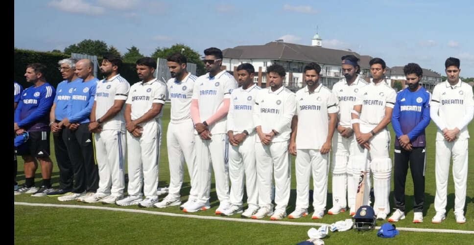Indian Cricket Team Honors Victims of Air India Crash Before Intra-Squad Match