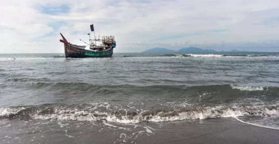 Tragic Boat Capsizing in Andaman Sea Leaves 250 Missing