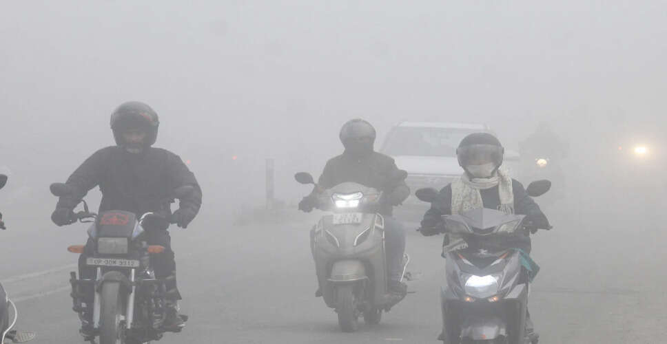 Dense Fog and Poor Air Quality Persist in National Capital