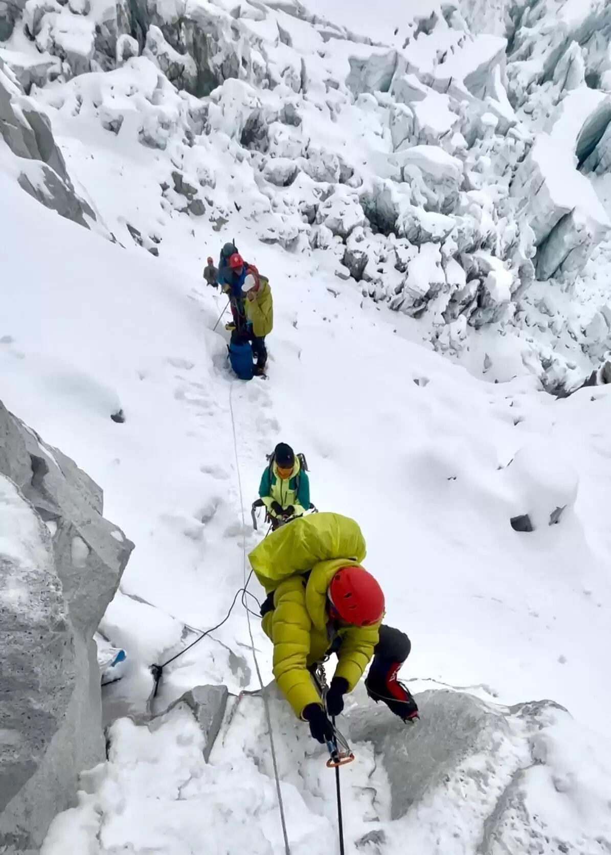 Indo-Nepal Expedition Reaches Summit of Mount Kanchenjunga