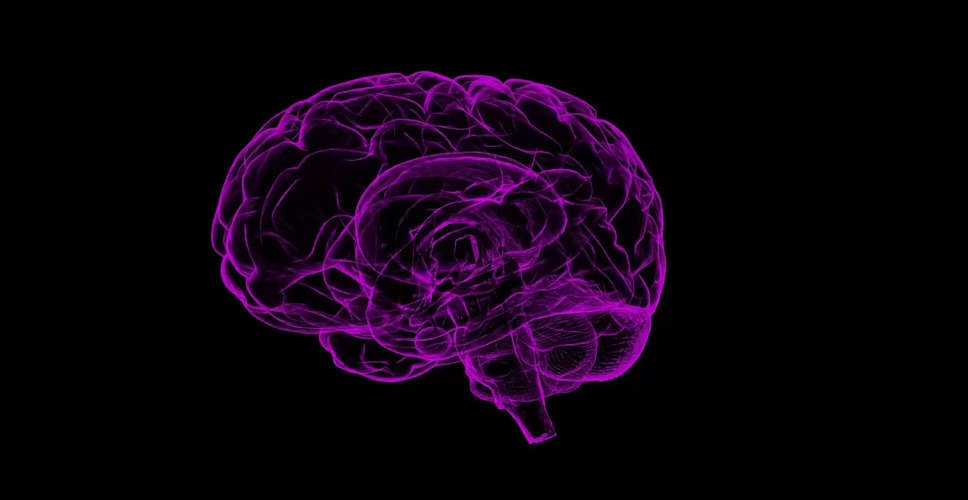 Non-invasive brain imaging technique to help paralysis patients
