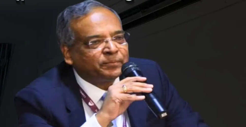 Tragic Fire Claims Life of Senior Administrative Officer in Delhi