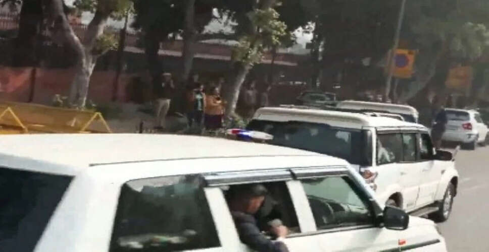 Mamata Banerjee Appears in Supreme Court Amid Voter List Controversy