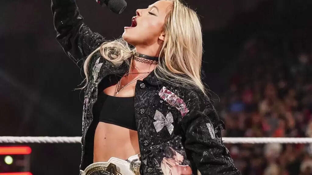 Liv Morgan's Injury Disrupts WWE Raw Feud with Nikki Bella