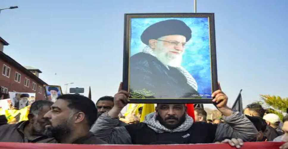 Kashmir Erupts in Protests Following the Death of Iran's Supreme Leader