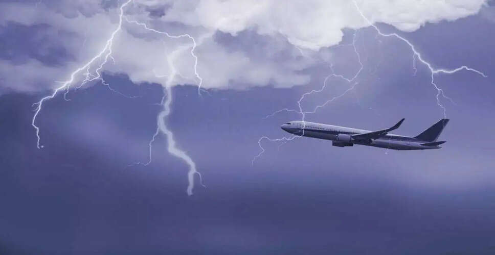 SriLankan Airlines Flight Diverts Back to Colombo After Lightning Strike