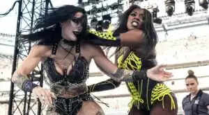 WWE SummerSlam 2025: Naomi Retains Women's World Championship in Thrilling Match