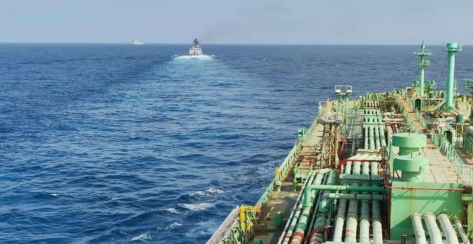 Iran Declares Strait of Hormuz Open Amid Ongoing US-Iran Tensions