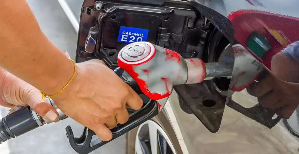 India's Shift to 100% Ethanol Blending Faces Challenges from Older Vehicle Owners