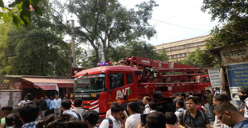 One killed, six rescued after fire breaks out at ITO building in Delhi (2nd Ld)