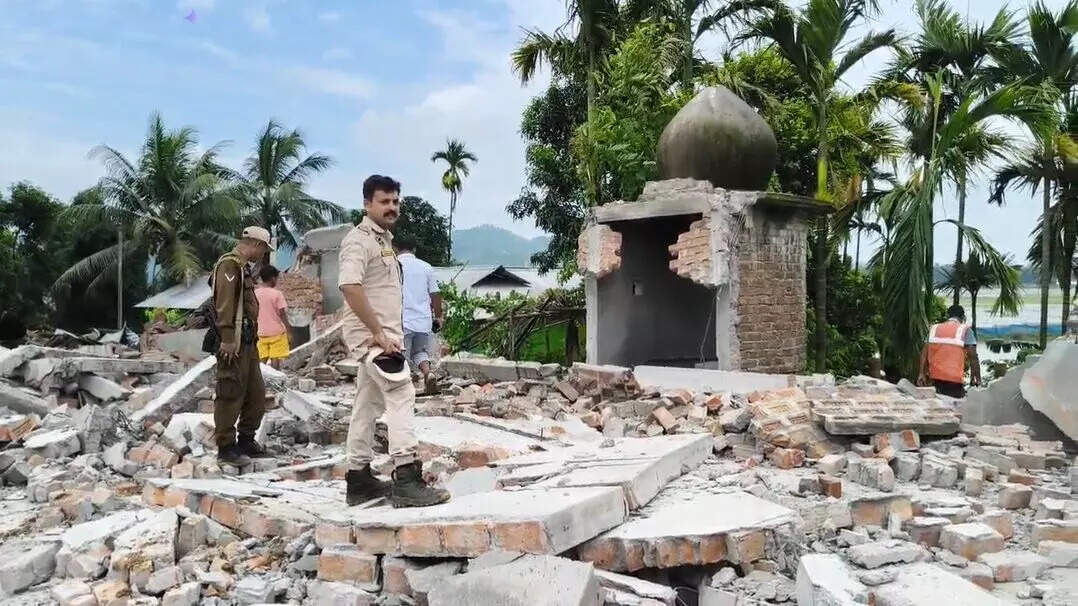 Violent Clashes Erupt During Eviction Drive in Dhubri, Assam