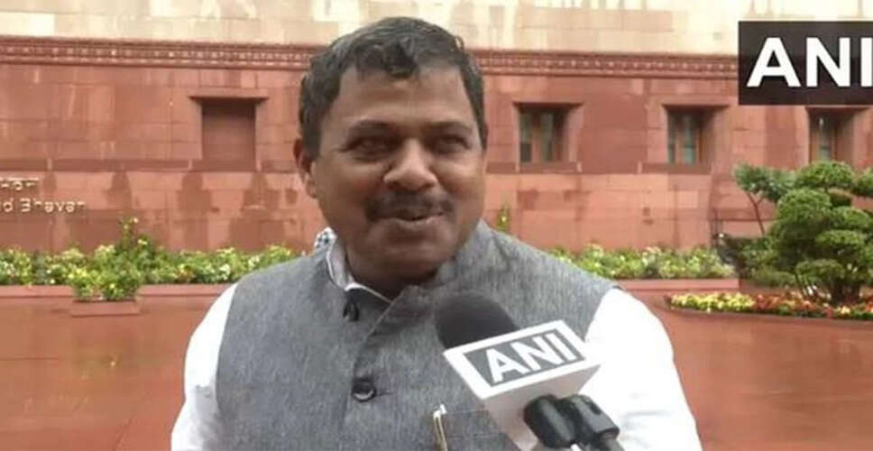 JDU Seeks Disqualification of MP Giridhari Yadav Amid Internal Tensions