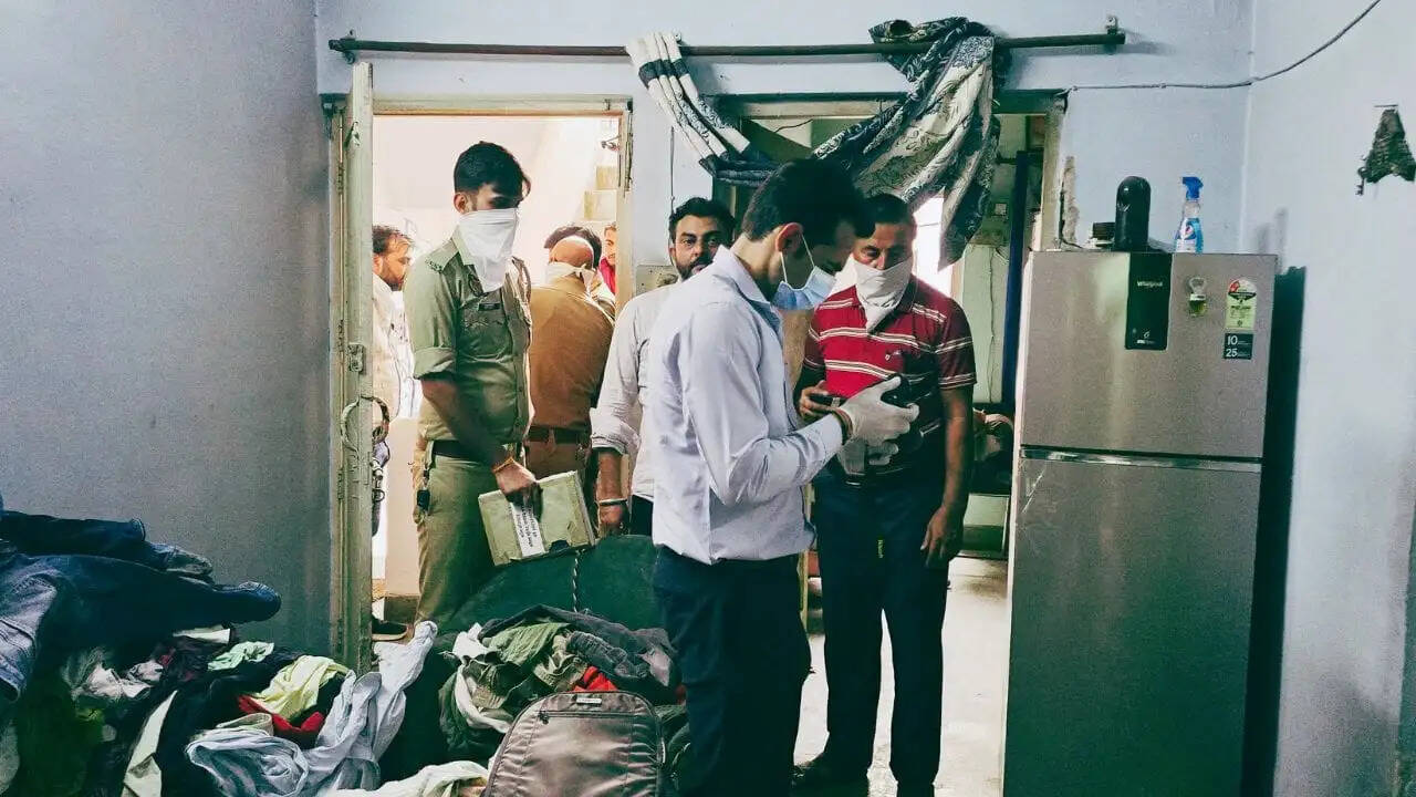 Tragic Incident in Bareilly: Property Dealer and His Dog Found Dead