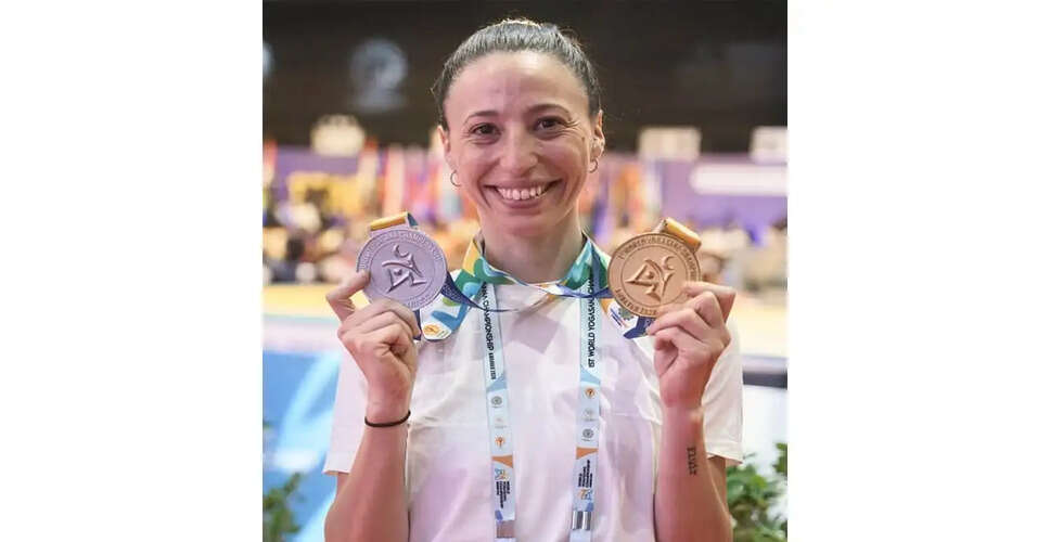 Argentinian Yoga Star Shines at World Yogasana Championships