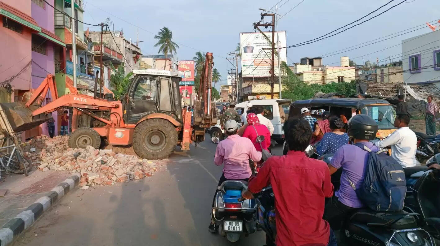 Bhubaneswar Faces Heavy Downpour: Cuttack's Encroachment Crackdown