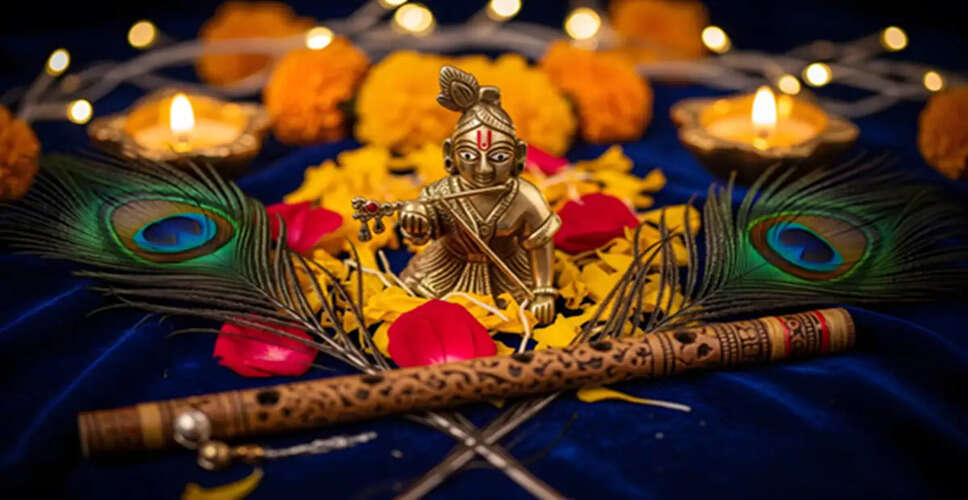 Understanding the Practice of Keeping Two Laddu Gopal Idols at Home