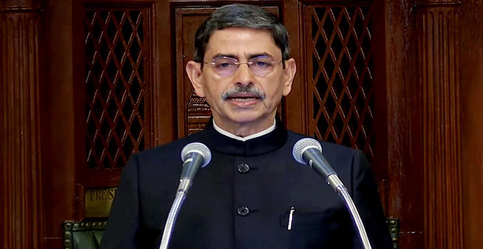 Political Turmoil in Tamil Nadu as Governor Walks Out of Assembly