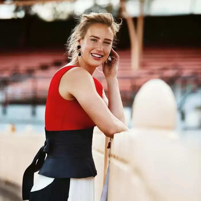 Ellyse Perry: The Wealthy and Talented Cricketer Making Waves