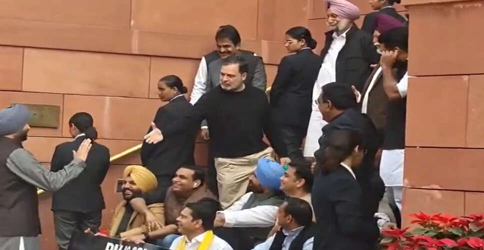 Raucous Exchange Between Rahul Gandhi and Ravneet Singh Bittu in Parliament