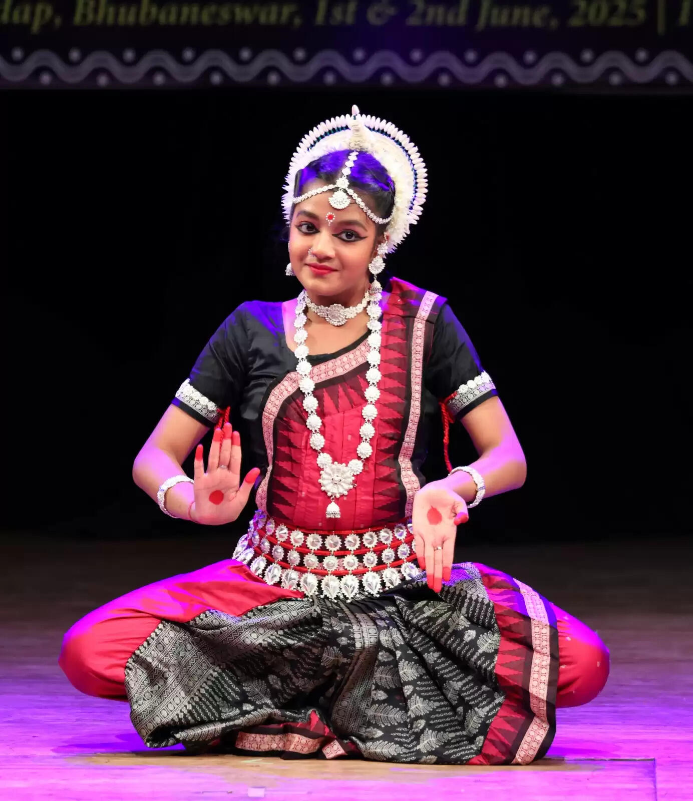 A Spectacular Celebration: Goddess Gauri's Arrival at Bhubaneswar's Lingaraj Temple