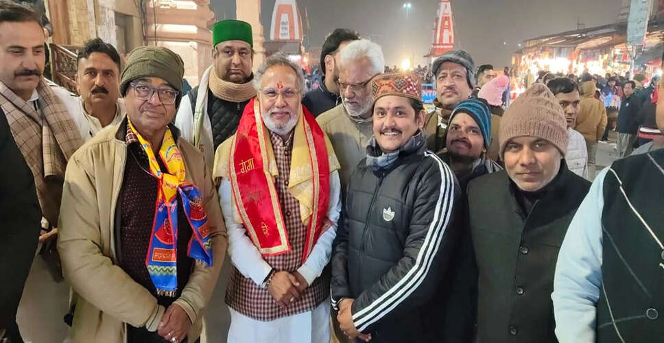 Welcoming the Chairman of National Traders Welfare Board in Uttarakhand