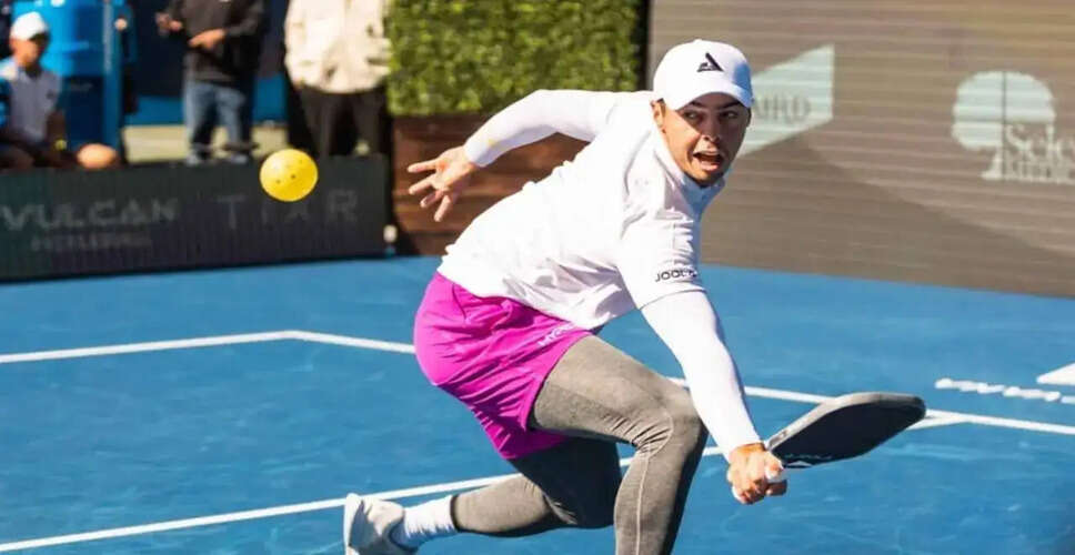 Mastering Signature Shots: Insights from Top Pickleball Players