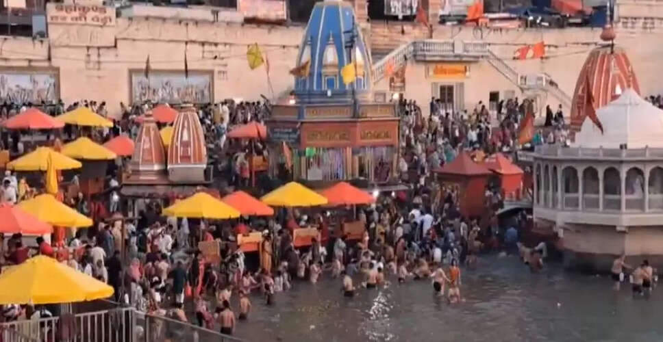 Baisakhi Snan: A Spiritual Gathering in Haridwar