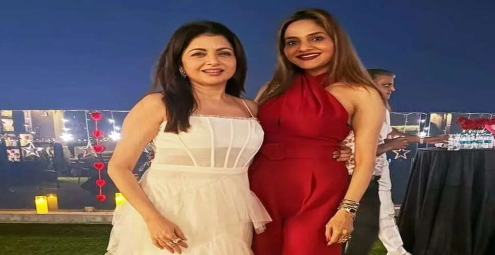 90s Bollywood Stars Bhagyashree and Madhoo Reunite, Share Heartwarming Moment
